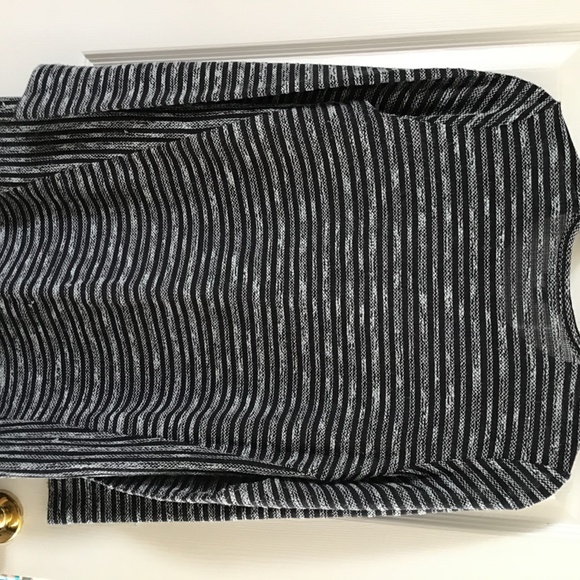 Sweater - Picture 3 of 3